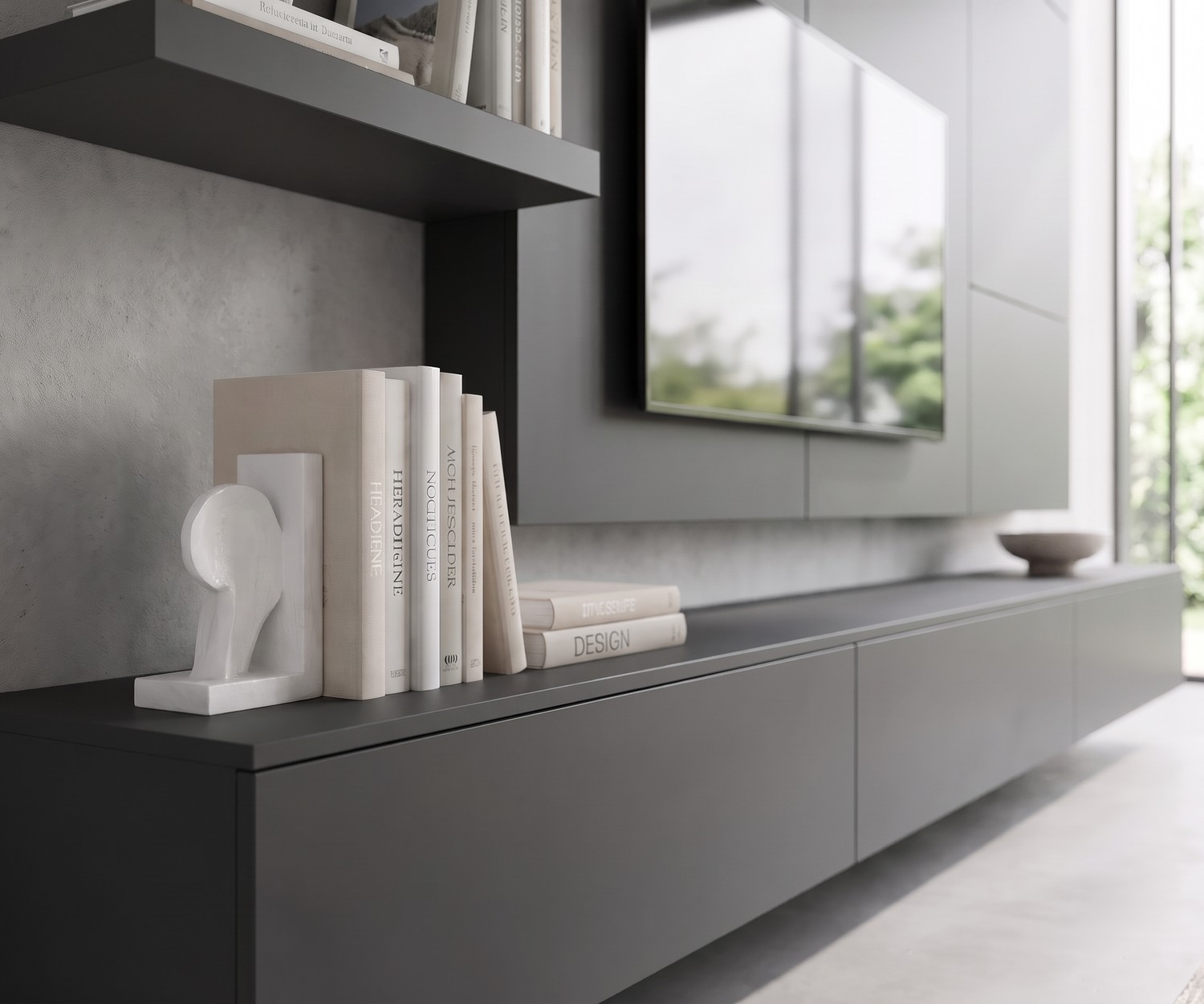 Meuble TV mural suspendu Livitalia C102 anthracite. Ensemble mural design pour salon moderne avec étagères et panneau.