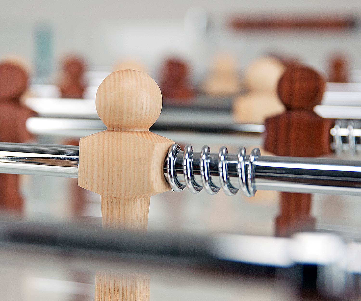 glas kicker teckel massivholz spieler glas kicker teckel massivholz spieler