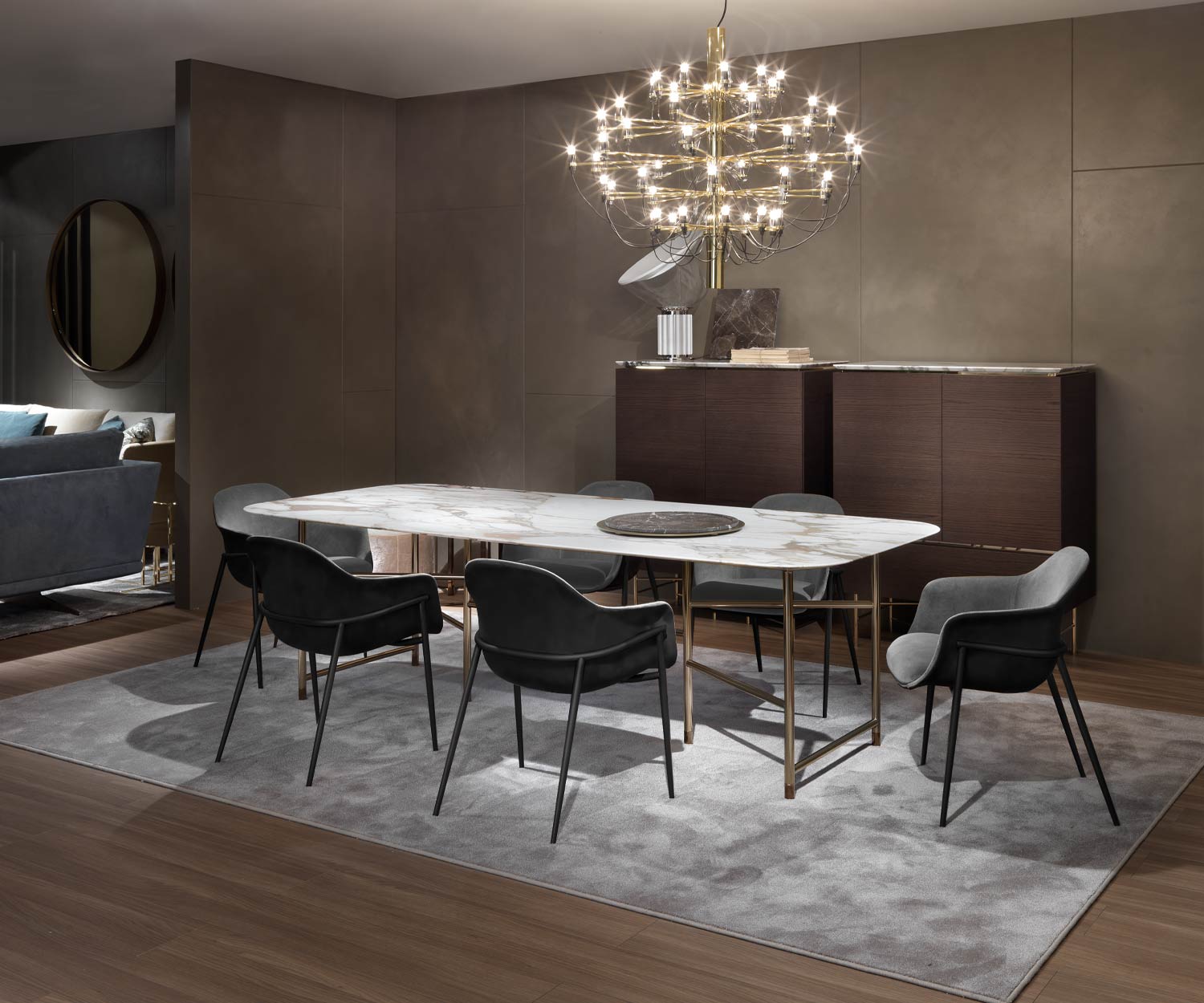 Chaise Chia rembourrée de Marelli dans la salle à manger Chaise Chia rembourrée de Marelli dans la salle à manger