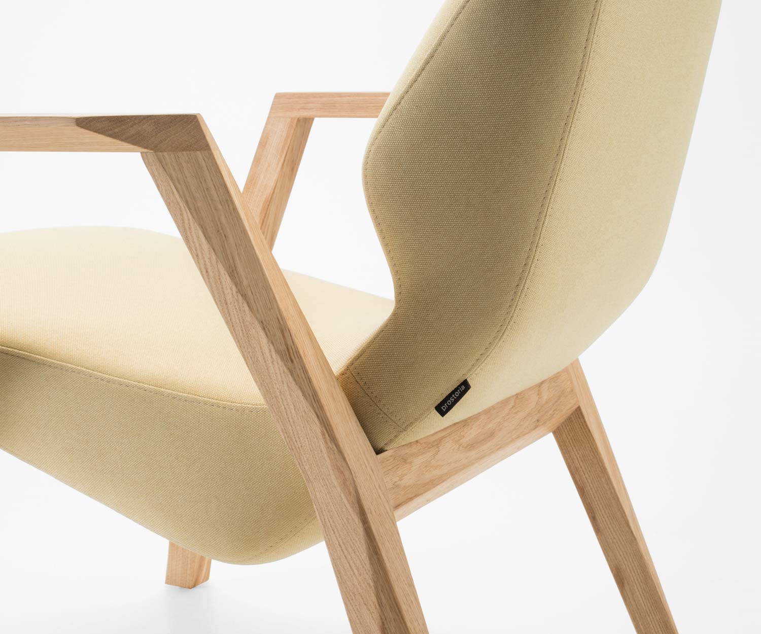 Prostoria Fauteuil design de haute qualité Oblique en détail Housse accoudoir Prostoria Fauteuil design de haute qualité Oblique en détail Housse accoudoir