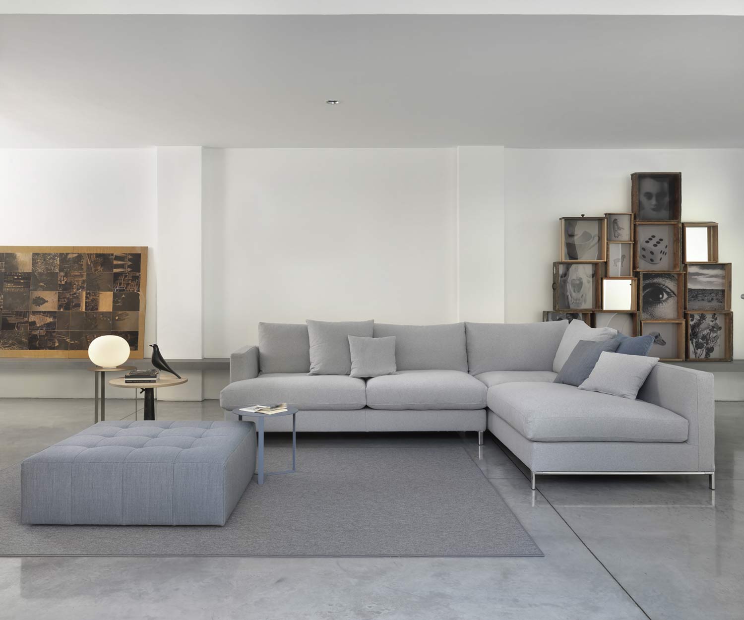 Exklusives Marelli Design Sofa Loft auf Chromfüßen Exklusives Marelli Design Sofa Loft auf Chromfüßen