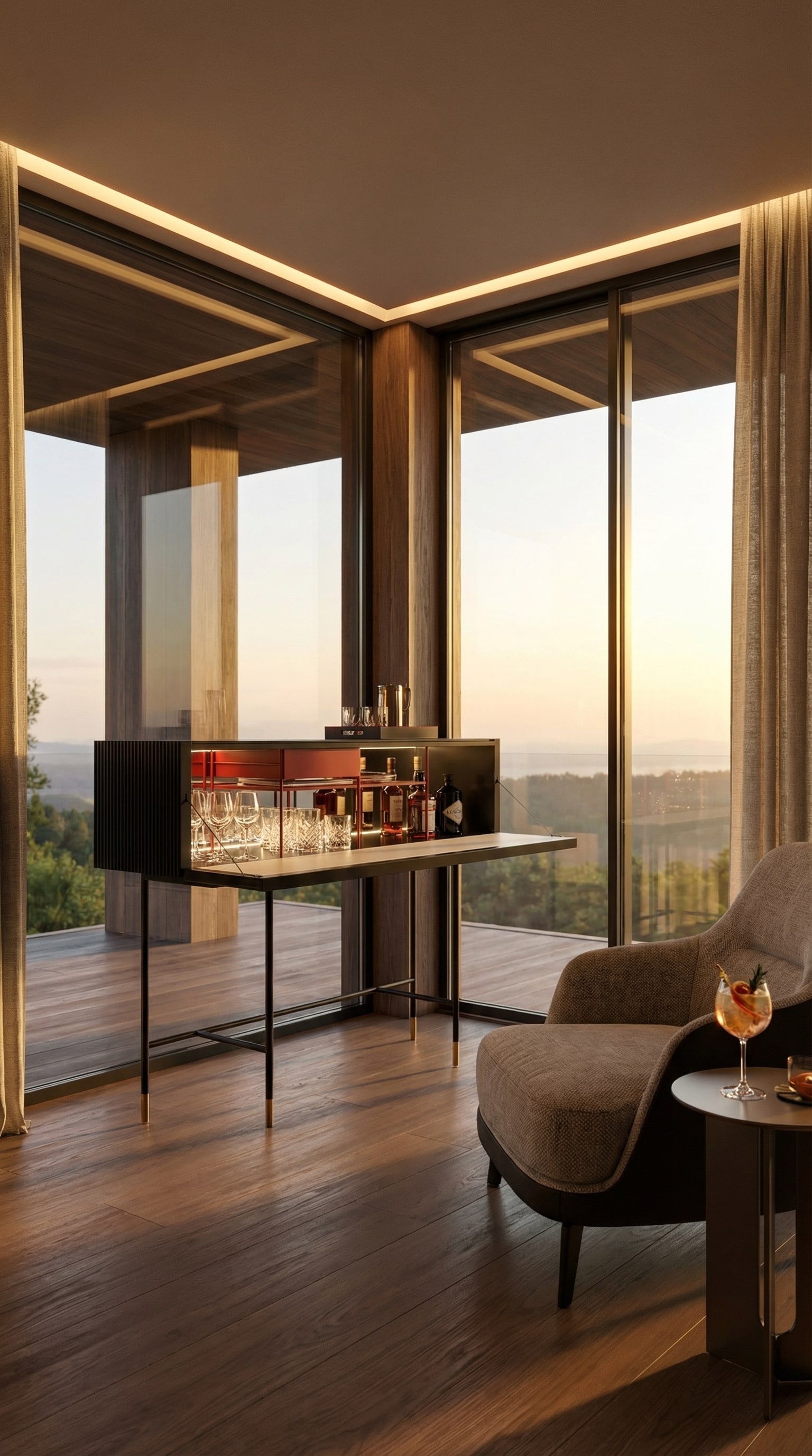 Capo d´Opera Aero Bar Sideboard geöffnet, mit funkelnden Gläsern und Flaschen im abendlichen Licht. Capo d´Opera Aero Bar Sideboard geöffnet, mit funkelnden Gläsern und Flaschen im abendlichen Licht.