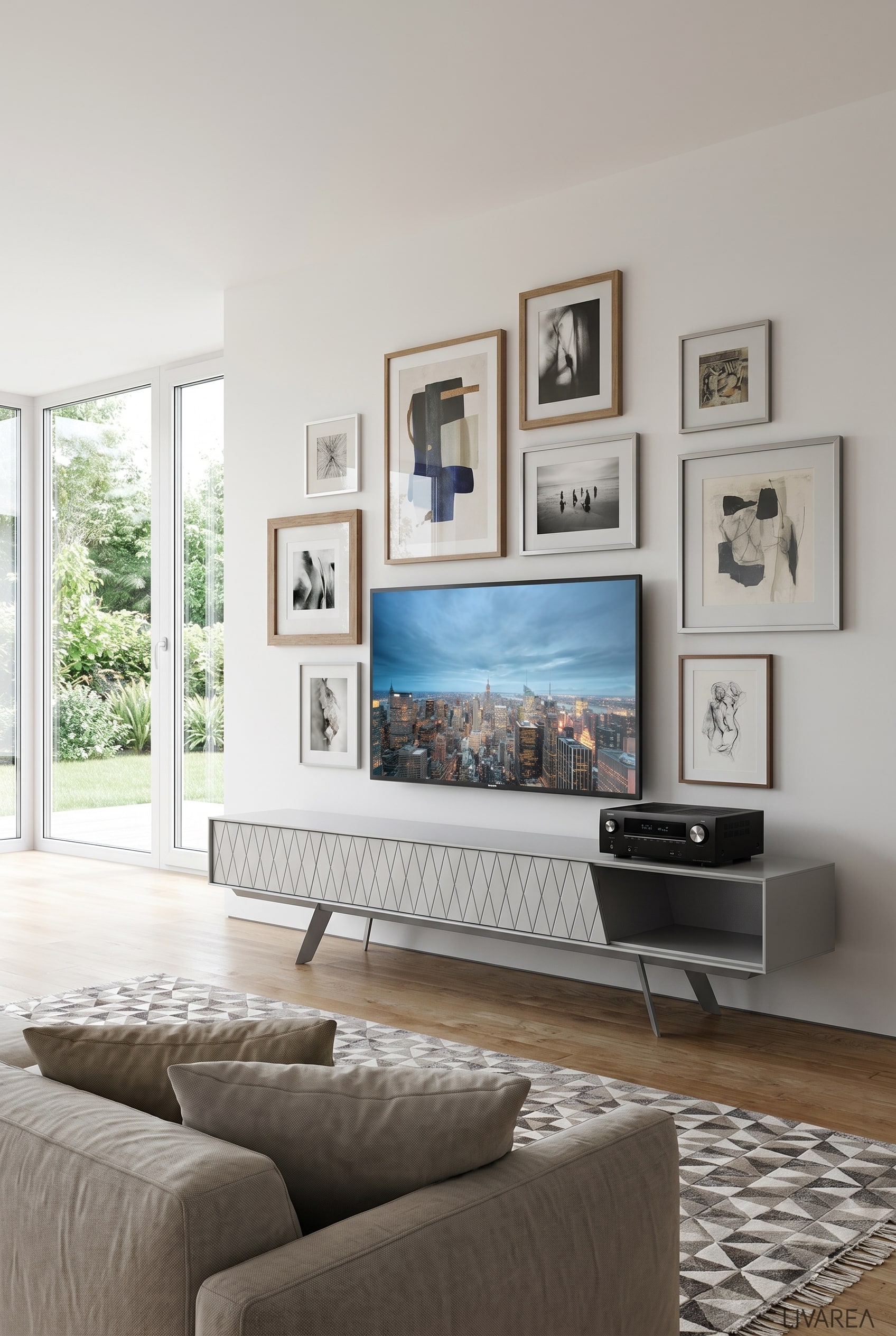 Lowboard design clair avec motif losange sur les portes sous un écran plat simple devant une grande baie vitrée