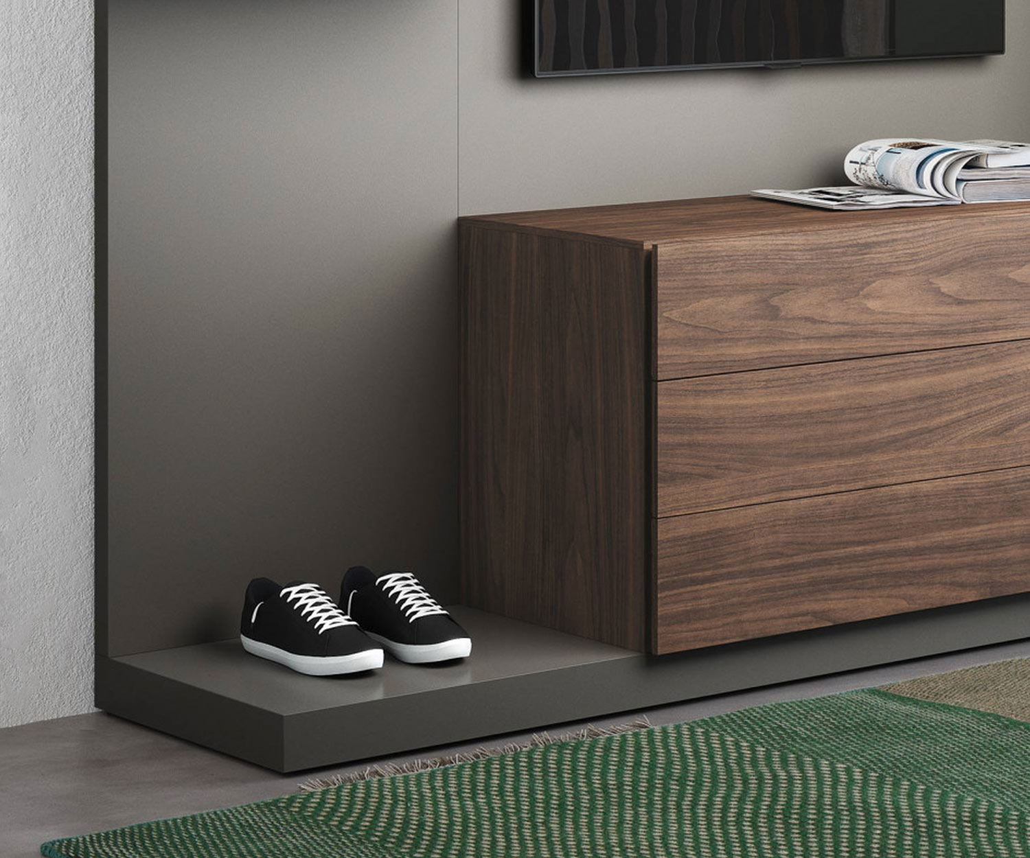 Exklusive Design Kommode Easy 9 mit Garderobe und TV Paneel von Novamobili