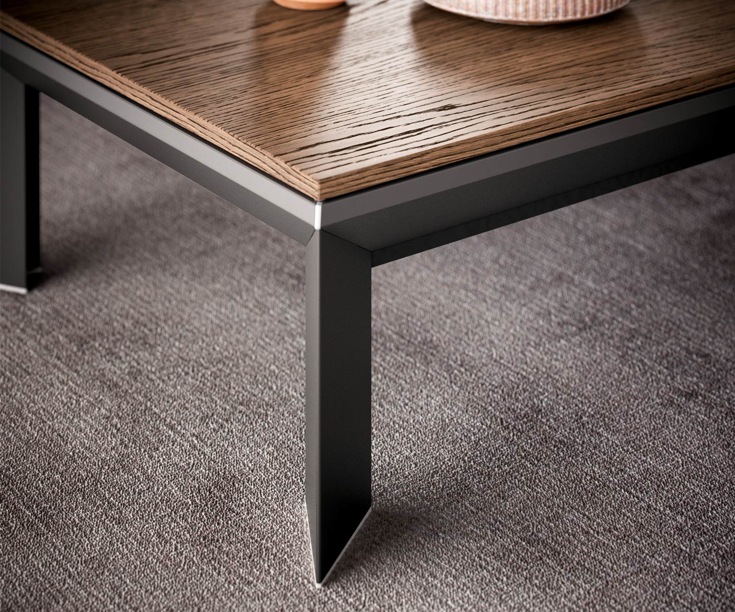 Ozzio_Metrino T062 Design Couchtisch hoehenverstellbar Ozzio_Metrino T062 Design Couchtisch hoehenverstellbar