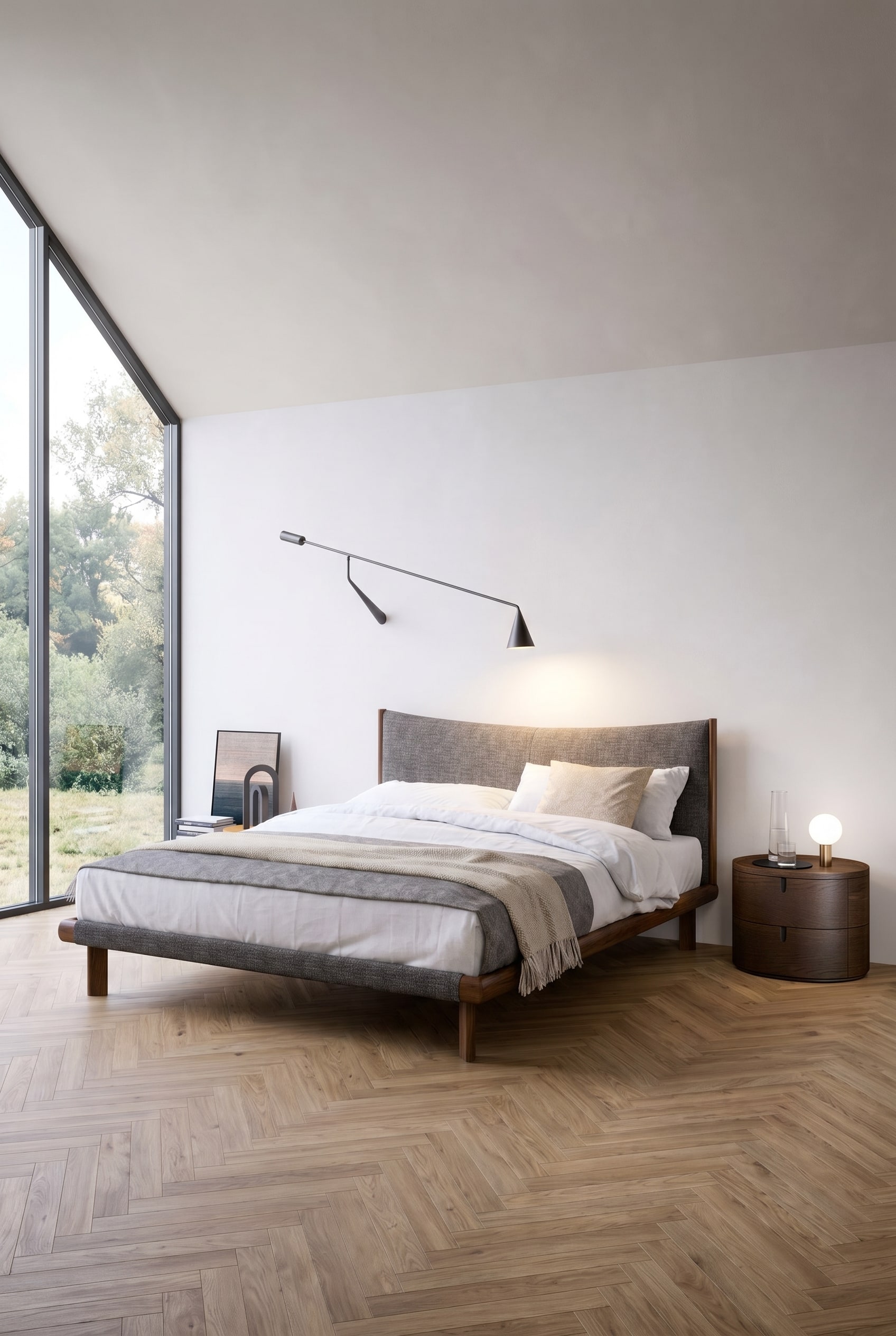Chambre minimaliste avec le cadre de lit Mizu en bois fonc&eacute; et une applique murale asym&eacute;trique