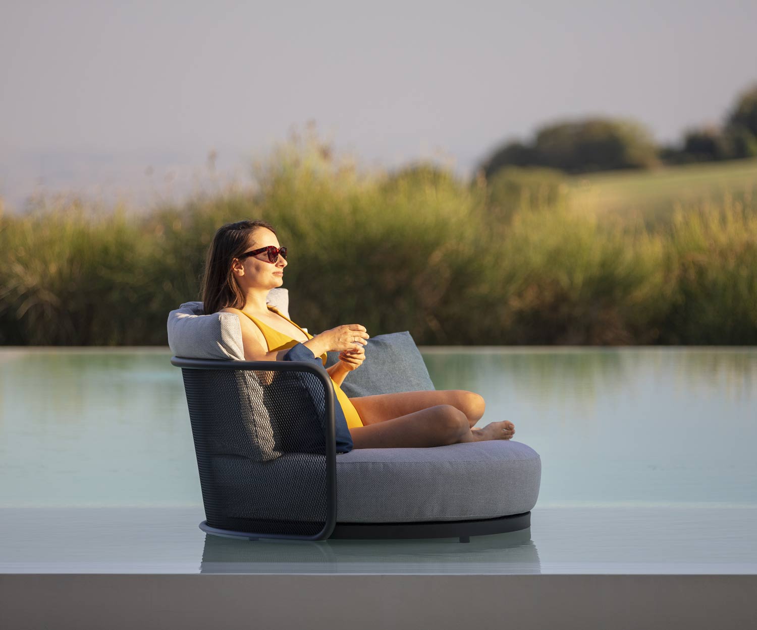 Todus Baza Round Lounge Relaxing Poolsessel Todus Baza Round Lounge Relaxing Poolsessel