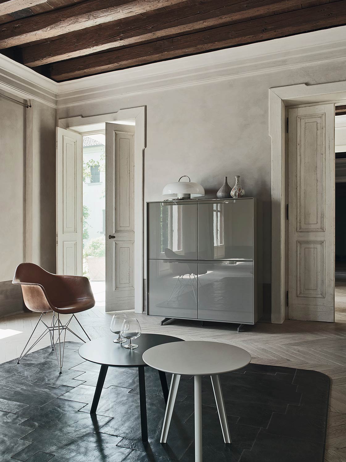 Hochglanz Design Schrank