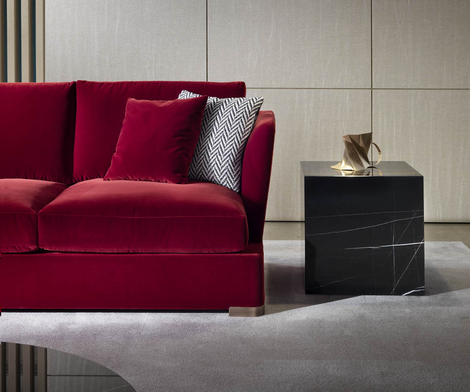 Exclusif Marelli Table d'appoint Thor à côté du canapé Carrara Marbre blanc Exclusif Marelli Table d'appoint Thor à côté du canapé Carrara Marbre blanc