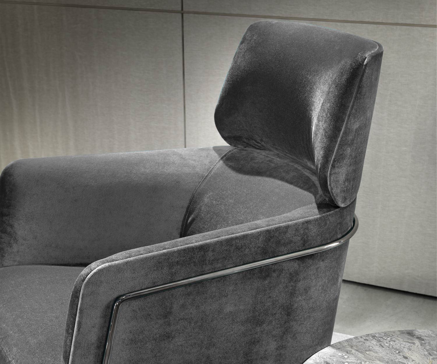 Exclusif Marelli Nest Fauteuil design piètement métallique chromé noir Exclusif Marelli Nest Fauteuil design piètement métallique chromé noir