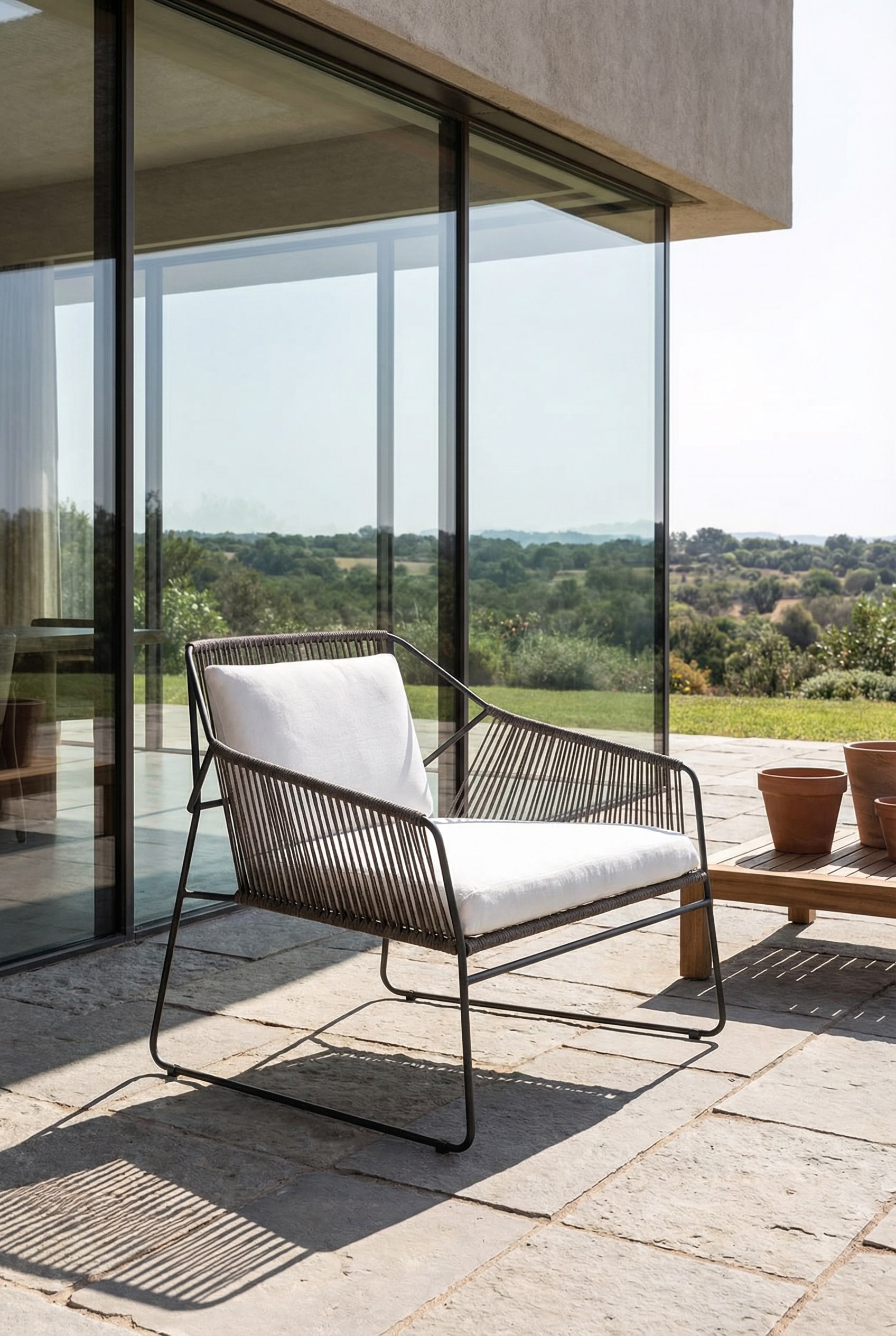 Fauteuil d'ext&eacute;rieur transparent avec cordage