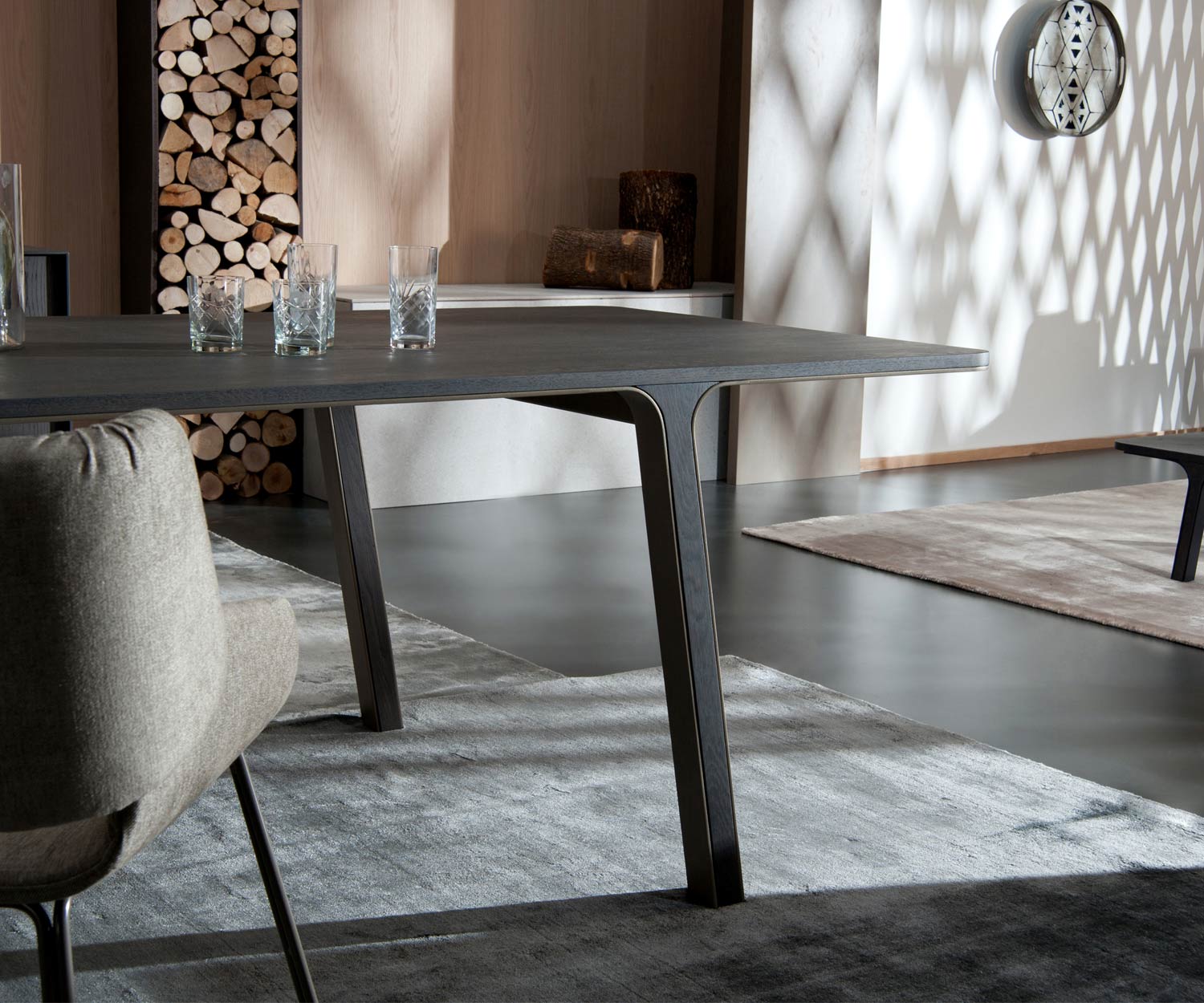 Table de salle à manger design de haute qualité al2 mobius Plateau de table en bois d'eucalyptus plaqué
