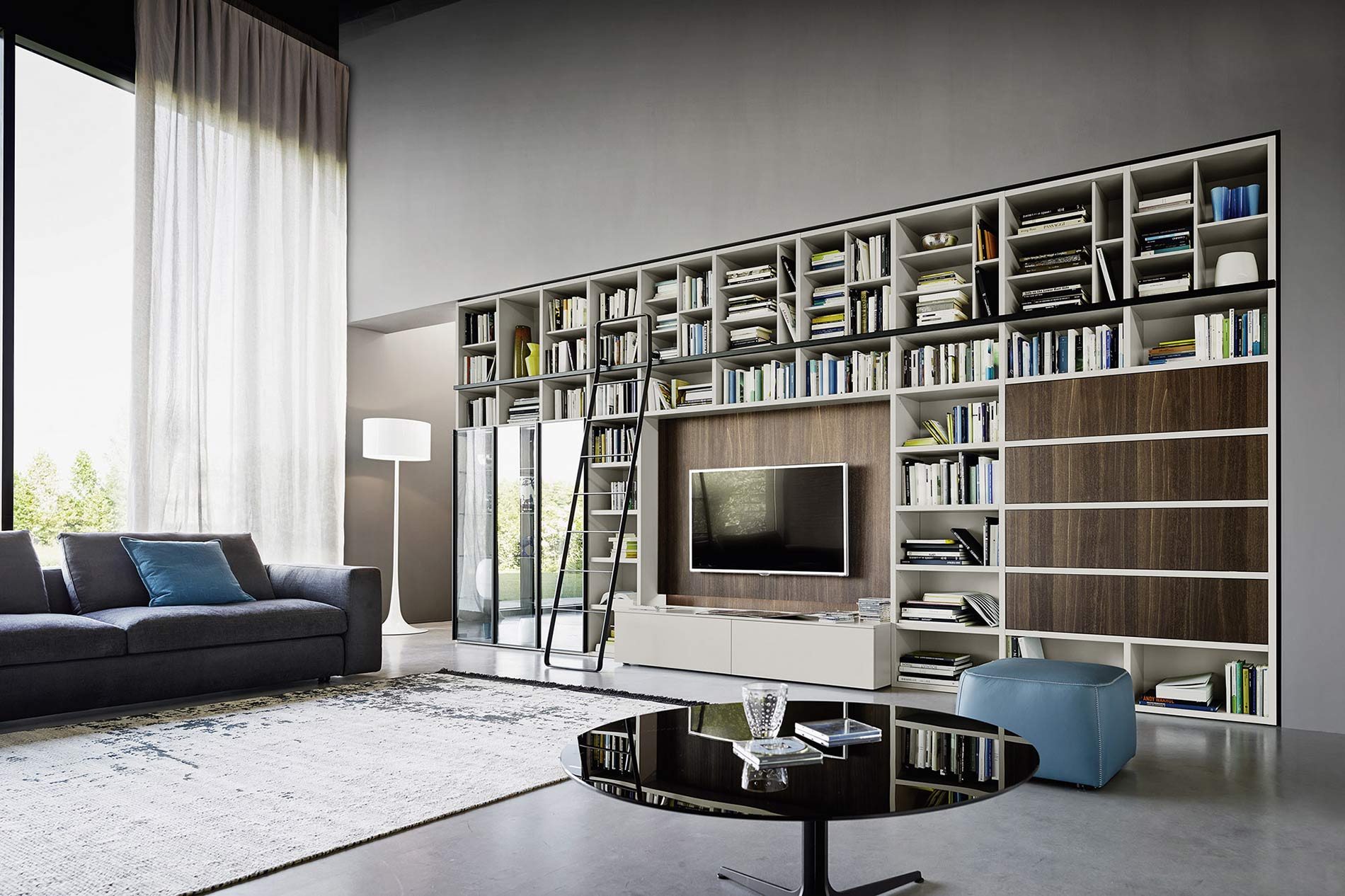 Étagère haute avec échelle Étagère haute avec échelle