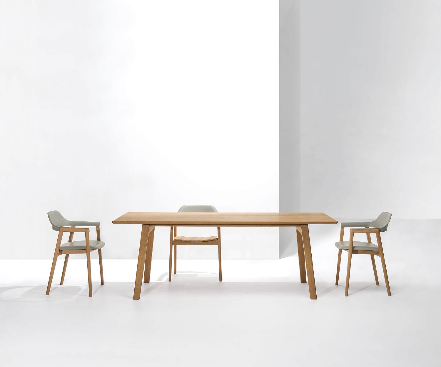 Table moderne Conde House Ten Design avec plateau fixe ou extensible