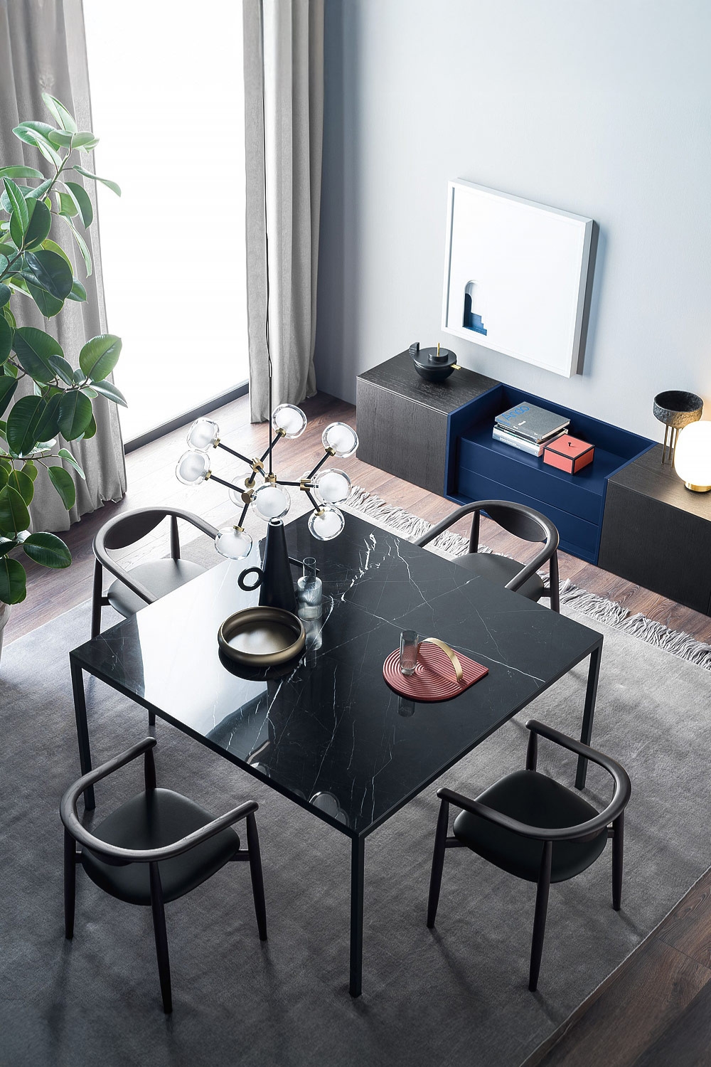 table &agrave; manger, chaises de salle &agrave; manger et buffet mural aux designs sombres