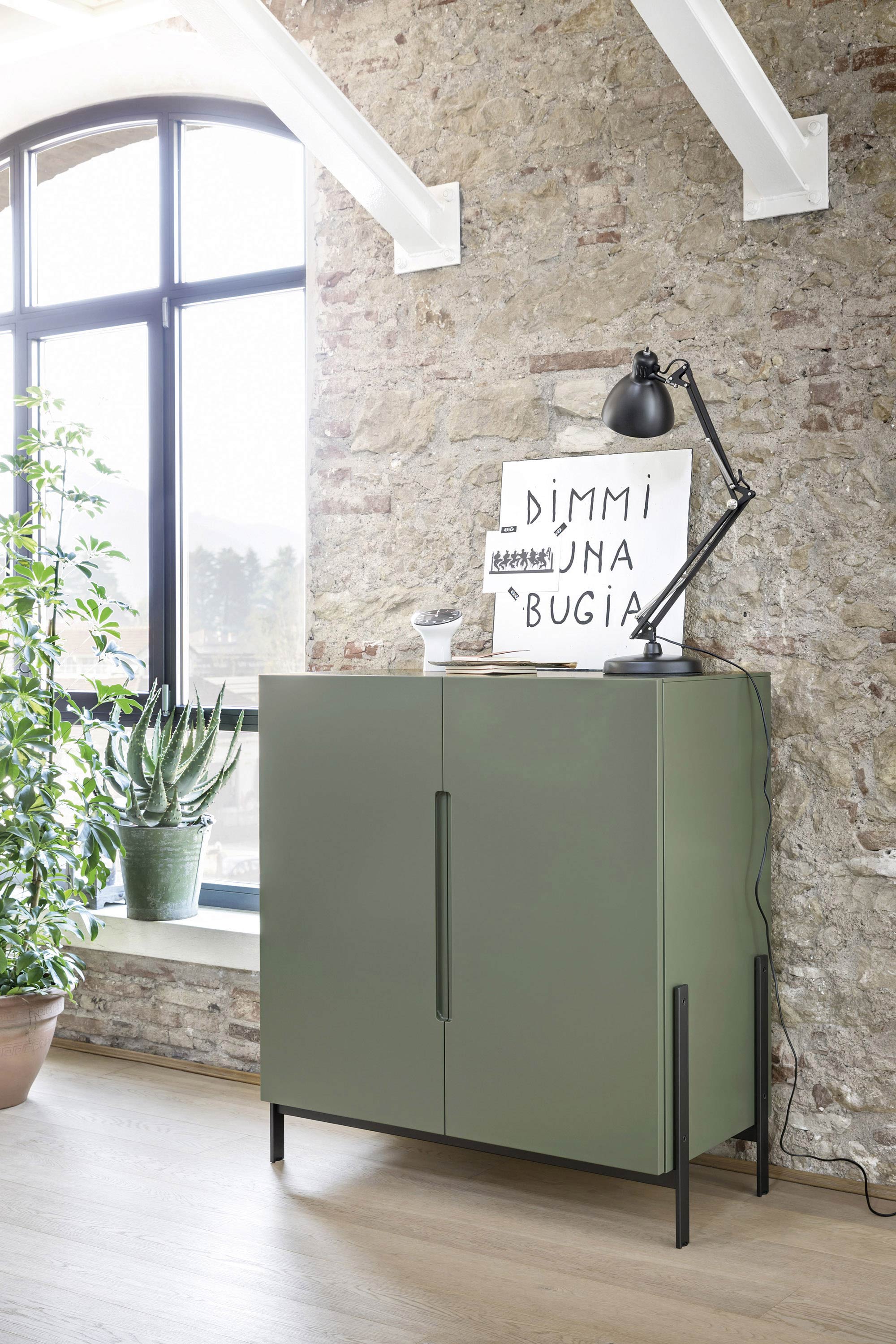 Highboard design vert