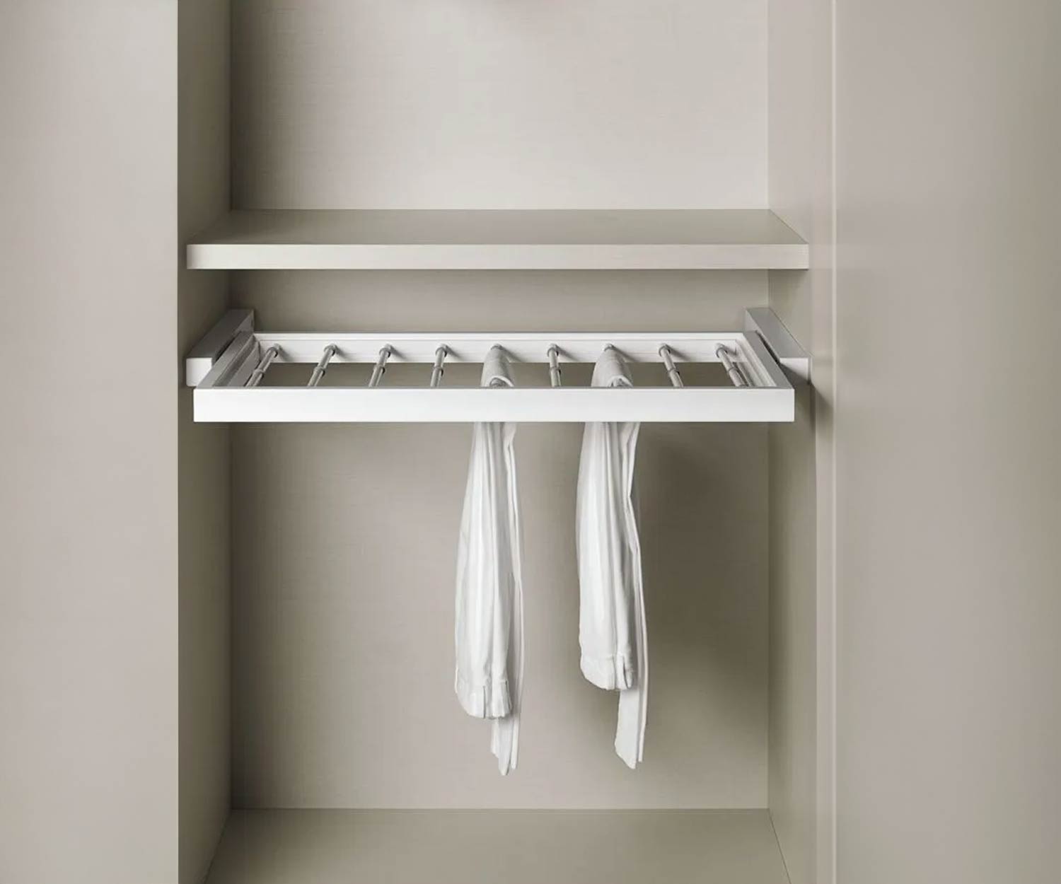 Novamobili Kleiderschrank Zubehör Armadi Hosenhänger ausziehbar Novamobili Kleiderschrank Zubehör Armadi Hosenhänger ausziehbar