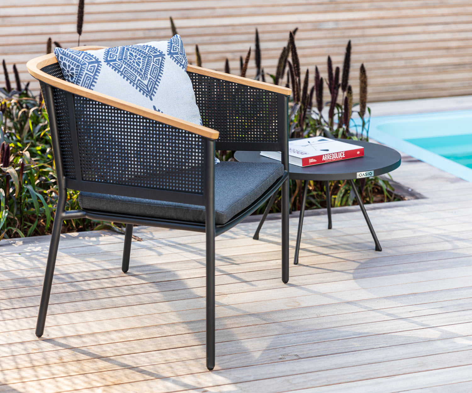 Haute qualité Oasiq Attol Aluminium Design Table d'appoint et table de jardin Haute qualité Oasiq Attol Aluminium Design Table d'appoint et table de jardin