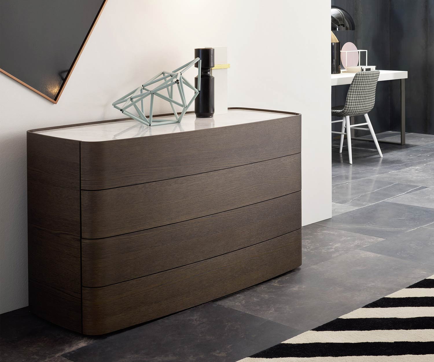 Novamobili Commode Norman 4 tiroirs Chêne Terra N01 avec plateau en marbre Novamobili Commode Norman 4 tiroirs Chêne Terra N01 avec plateau en marbre