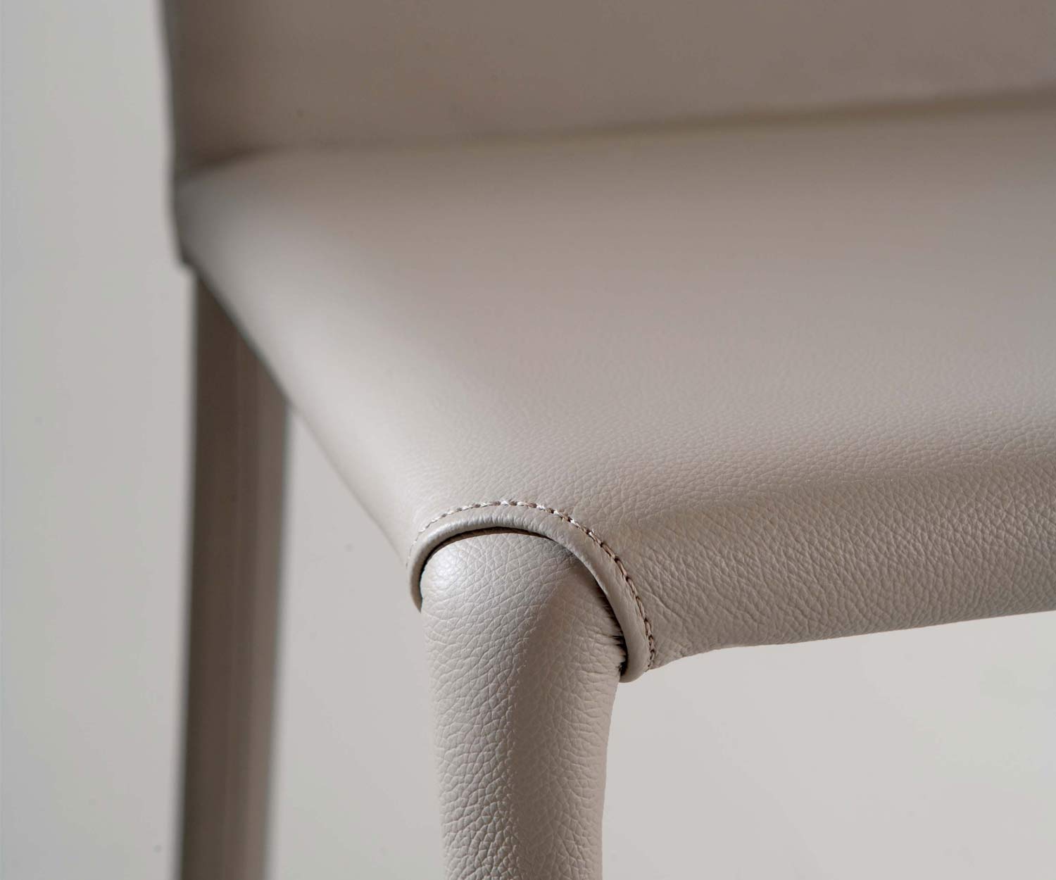 Ozzio Chaise design Lunette cuir souple beige