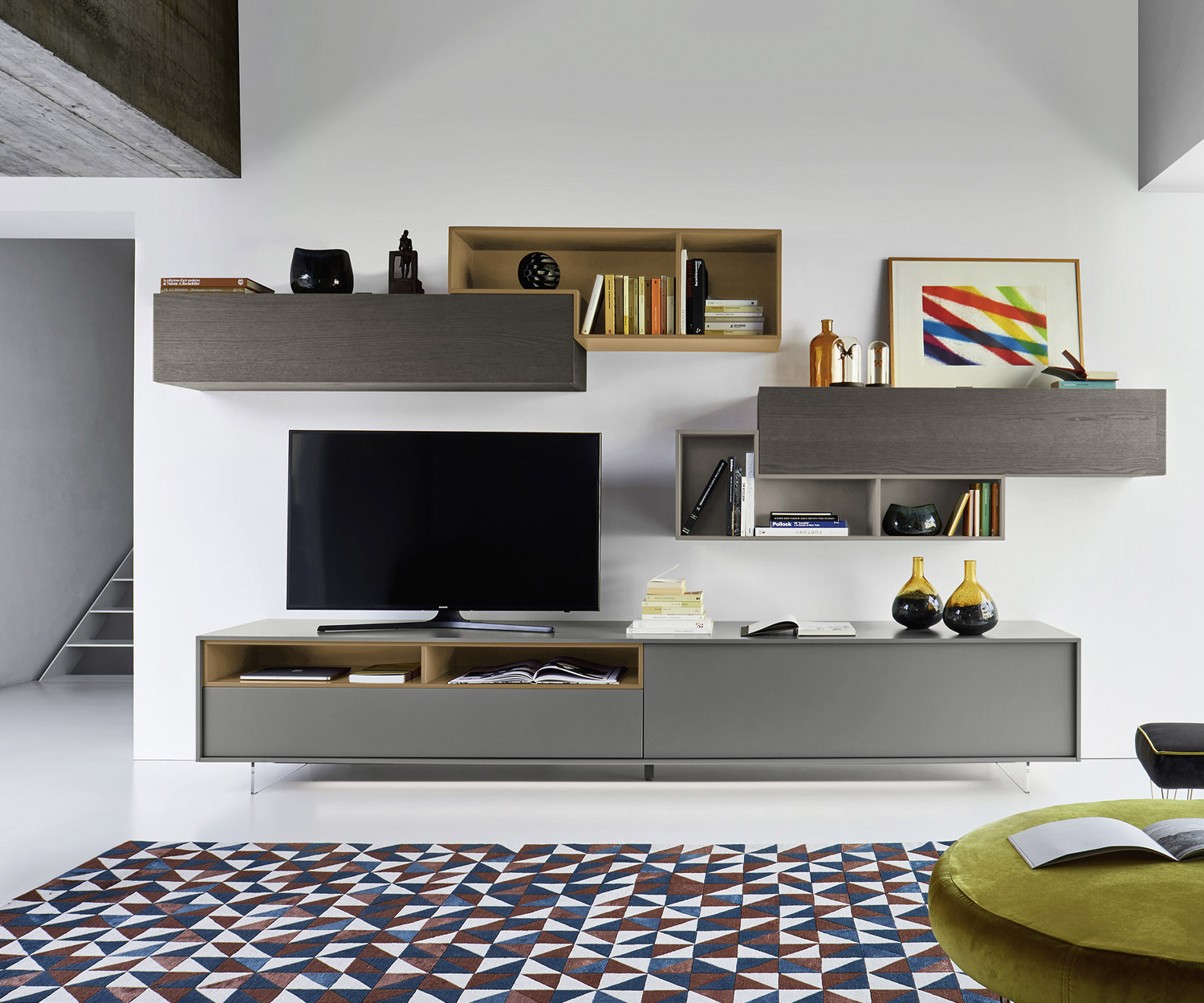 Exklusive Livitalia Design Wohnwand C21 mit offenen Elementen In Grau matt