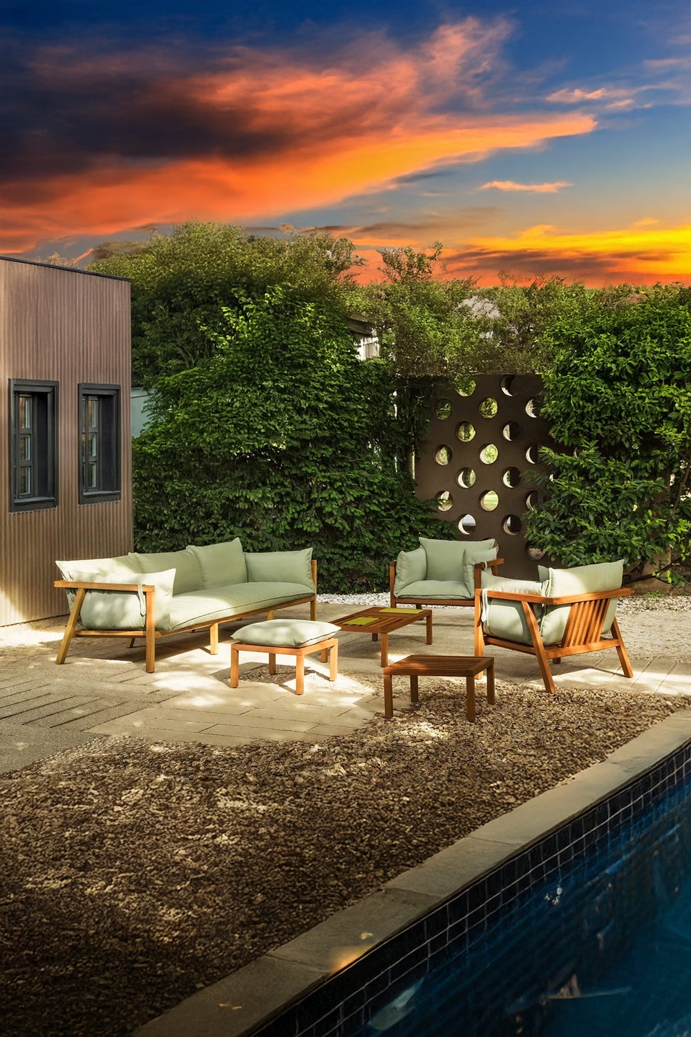 terrasse-méditerranéenne-avec-meubles-de-jardin-au-design-uniforme