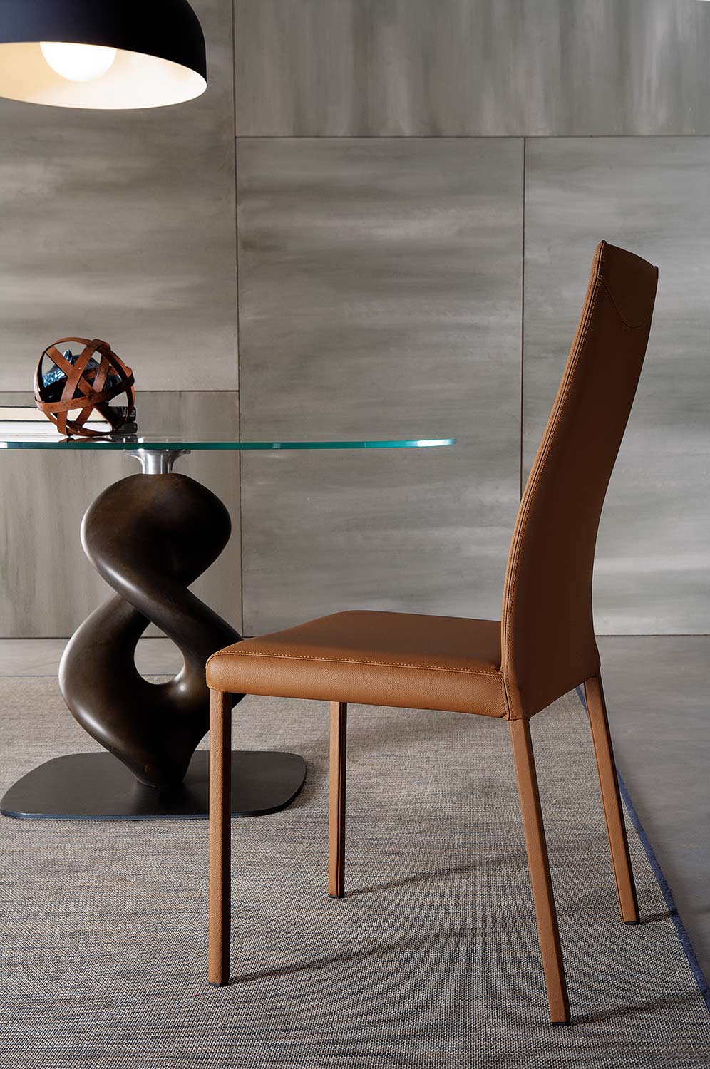 Cognac Design Lederstuhl
