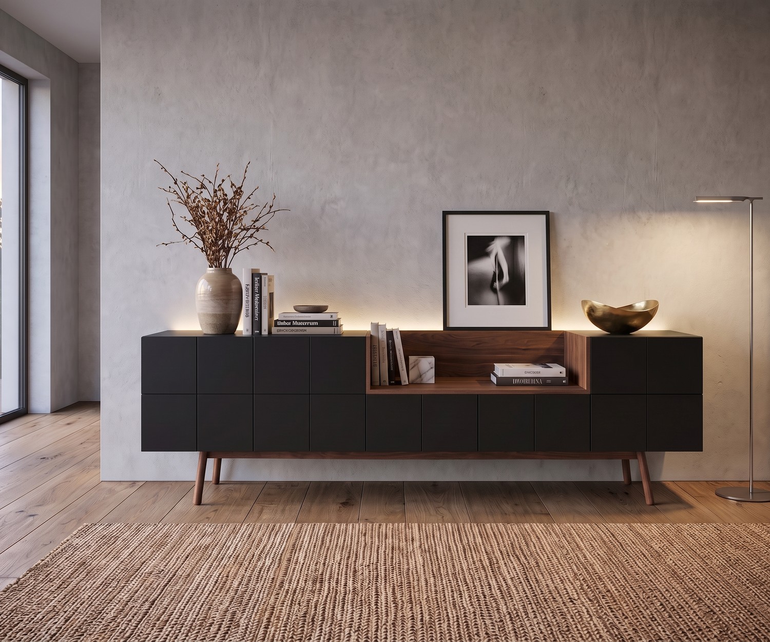 Buffet al2 MOS-I-KO 003 A dans un salon, en laque mate noire et bois au style rétro moderne avec des niches ouvertes.