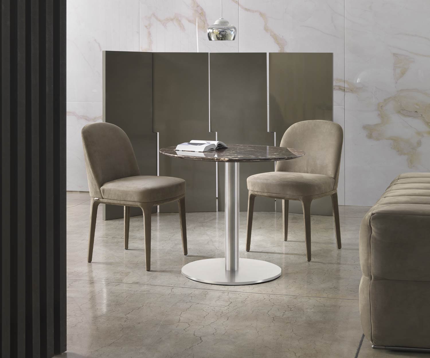 Table de salle à manger moderne Break de Marelli avec plateau en marbre brun
