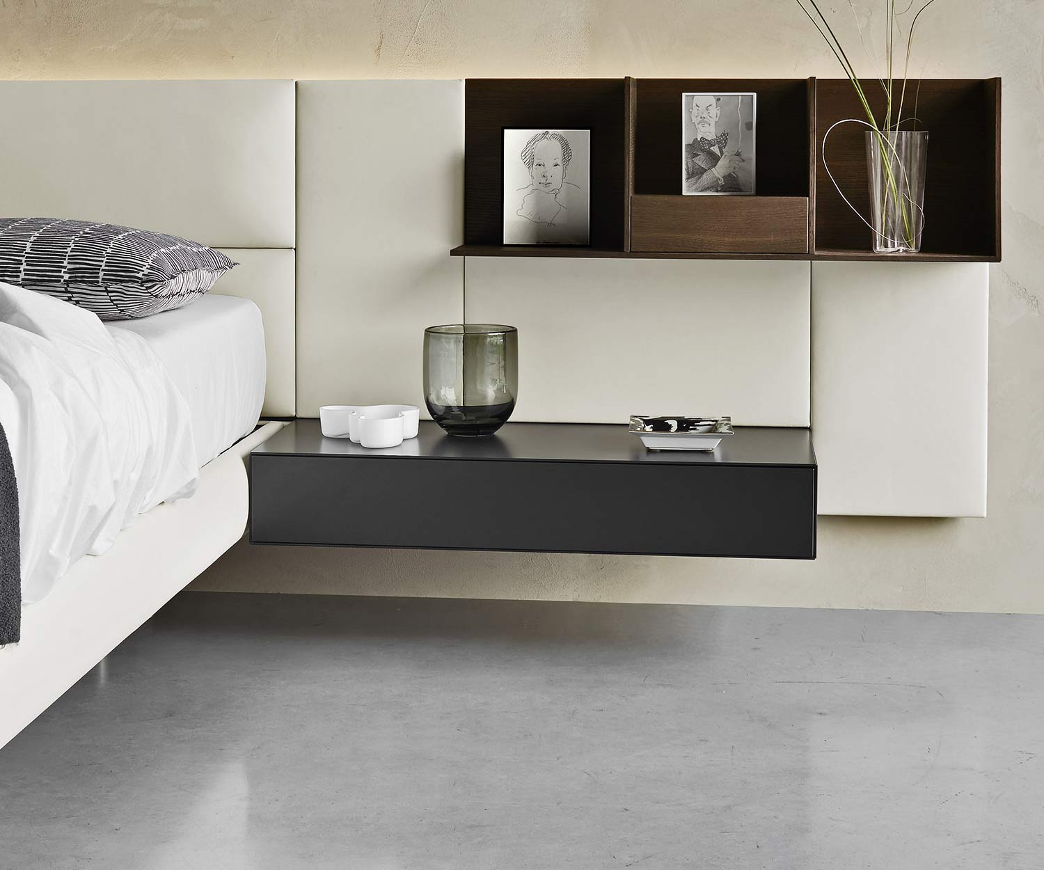 Hochwertiger Livitalia flacher Design Nachttisch Hängend Hochwertiger Livitalia flacher Design Nachttisch Hängend