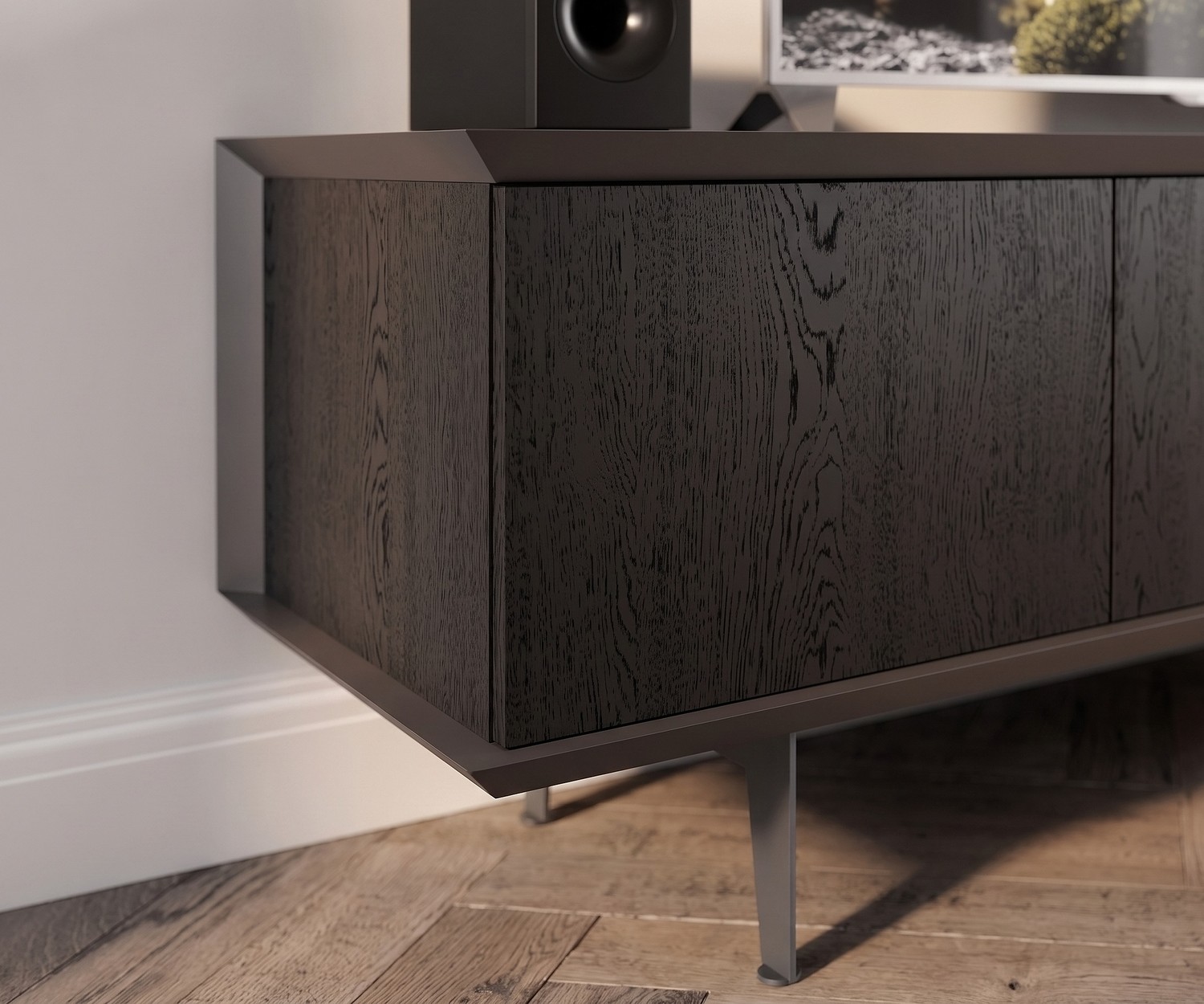 Meuble TV lowboard Ozzio Brera en chêne noir carbone avec piètement en métal pour salon contemporain haut de gamme.