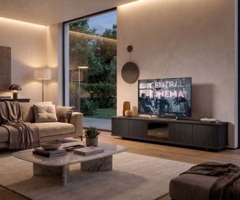 Meuble TV lowboard Ozzio Brera en chêne noir avec porte en verre fumé. Enfilade moderne pour salon élégant.