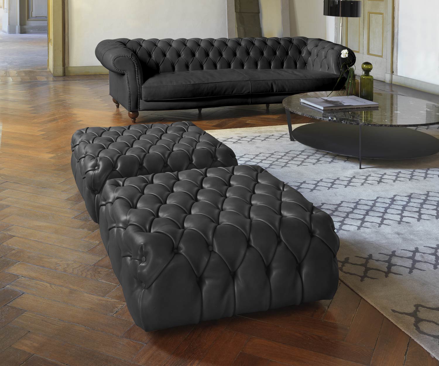 Haute qualité Marelli Design Pouf Matisse dans le détail de la finition Capitonne